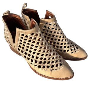 Jeffrey Campbell Taggart Ankle Booties – 7.5 Beige